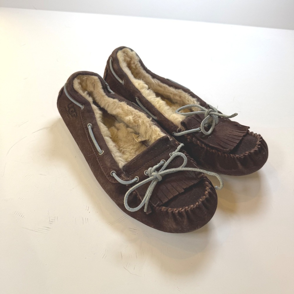 UGG Australia Womens 8 Dakota Fringe Moccasin Slippers Brown Suede Shearling‎